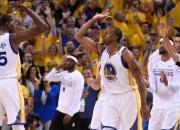 米兰体育网页版-NBA联赛季后赛引发球迷狂欢